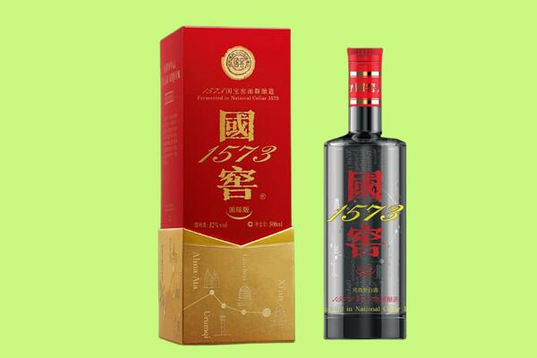 沙雅县回收国窖1573.jpg